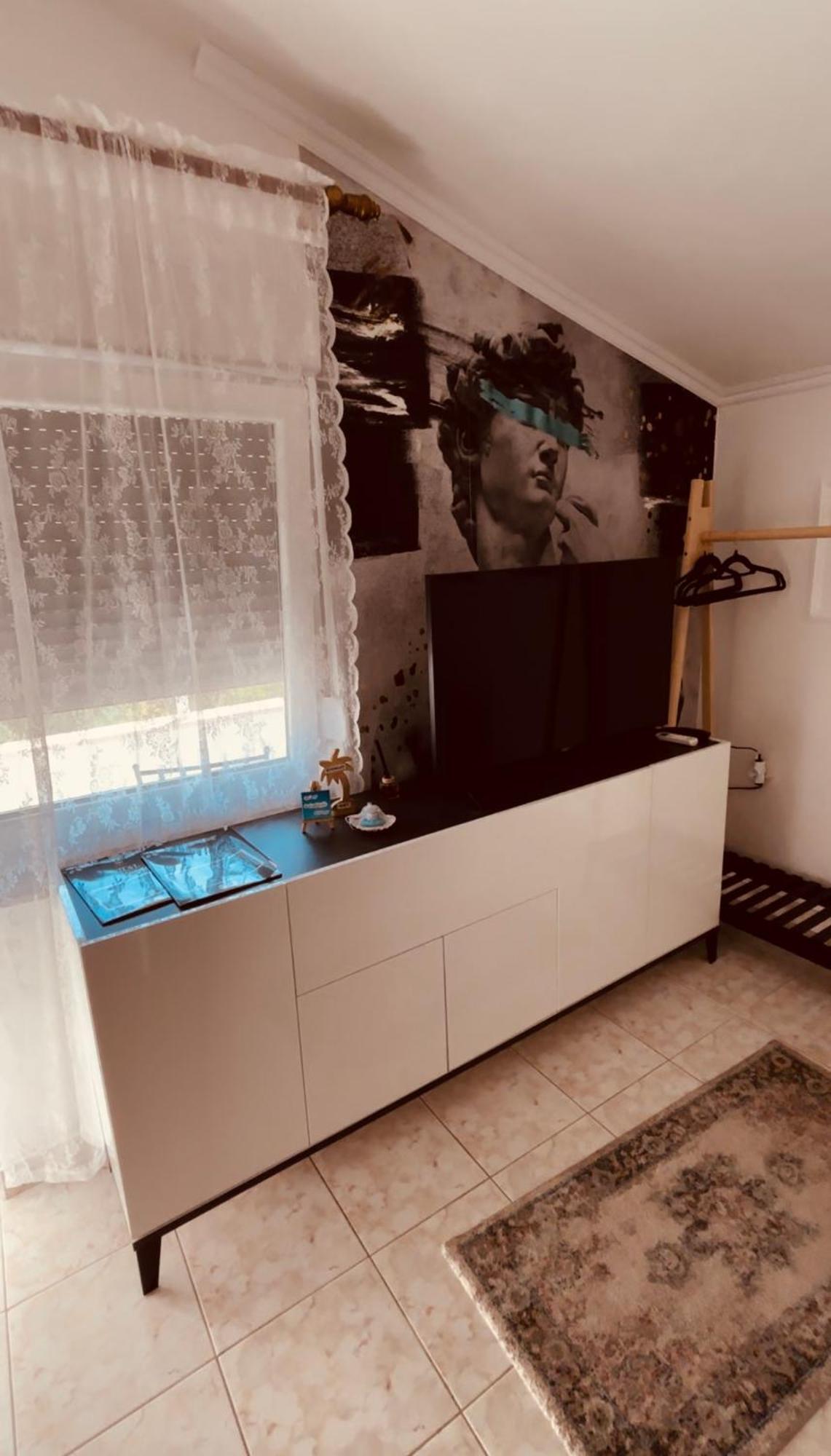 Mirjana Apartment *
