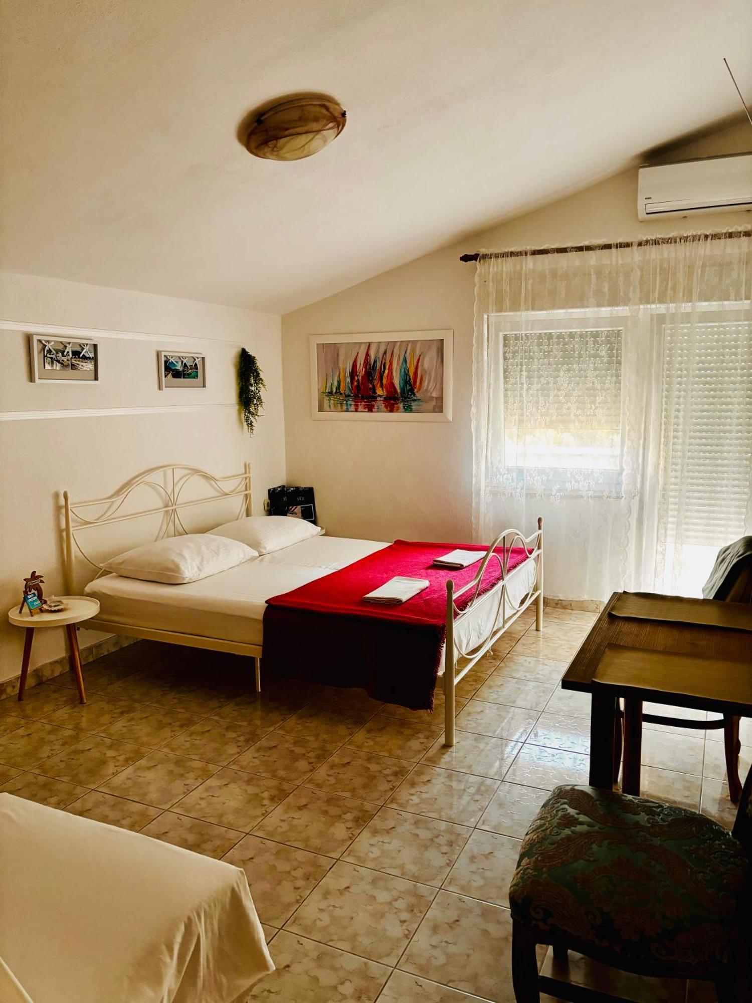 Mirjana Apartment Hodilje