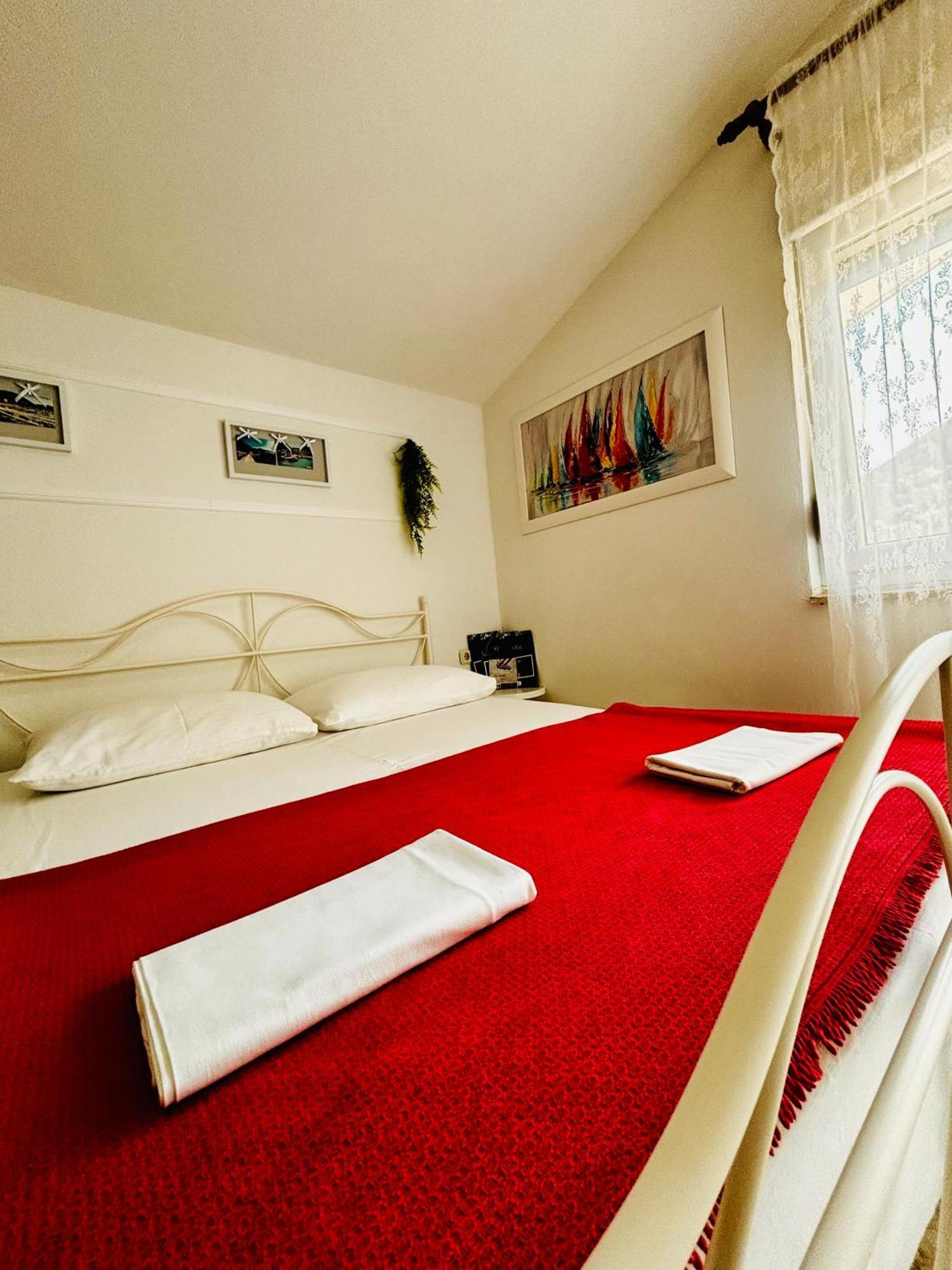 Mirjana Apartma *